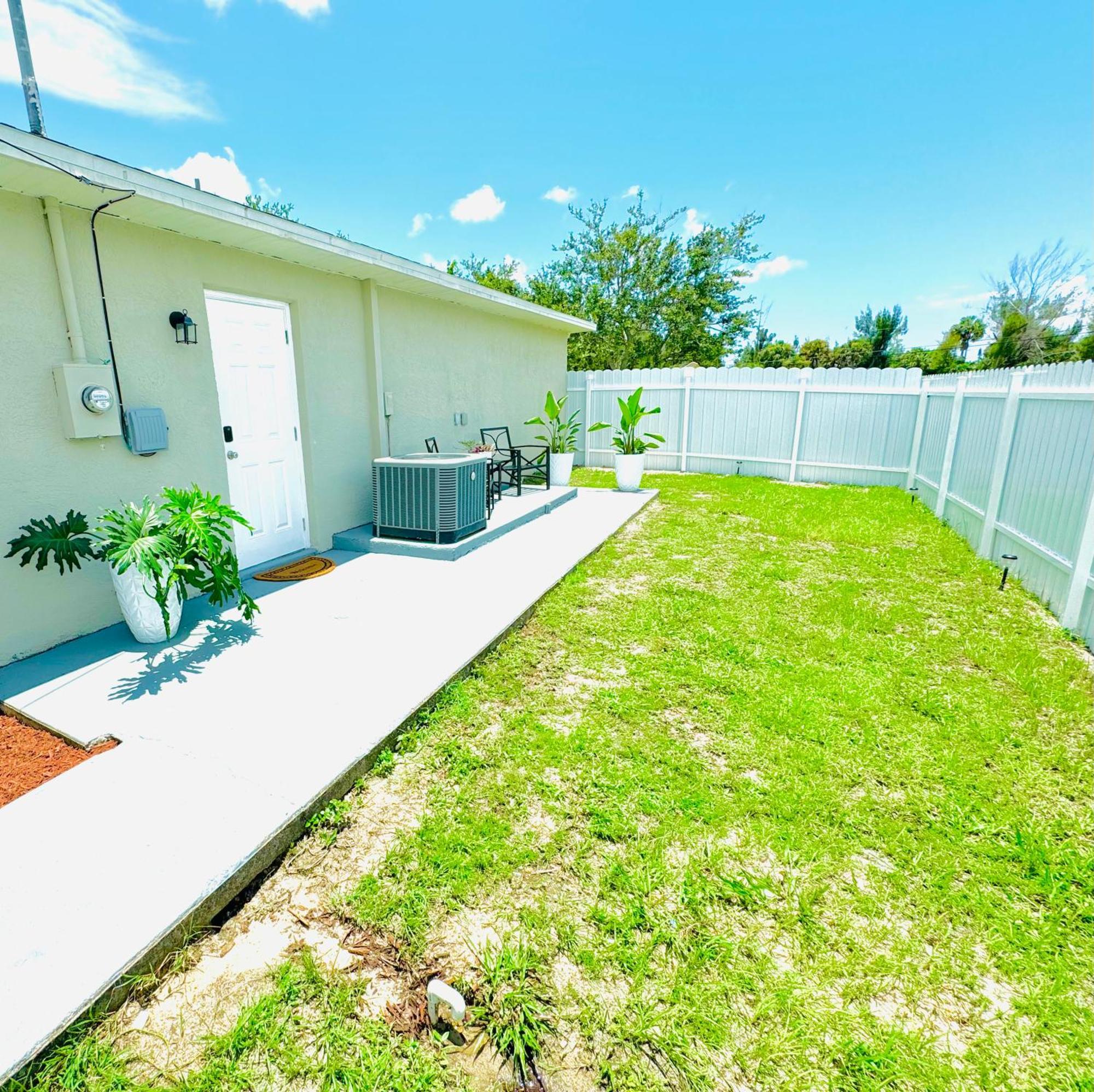 Cozy Studio Cape Coral Buitenkant foto